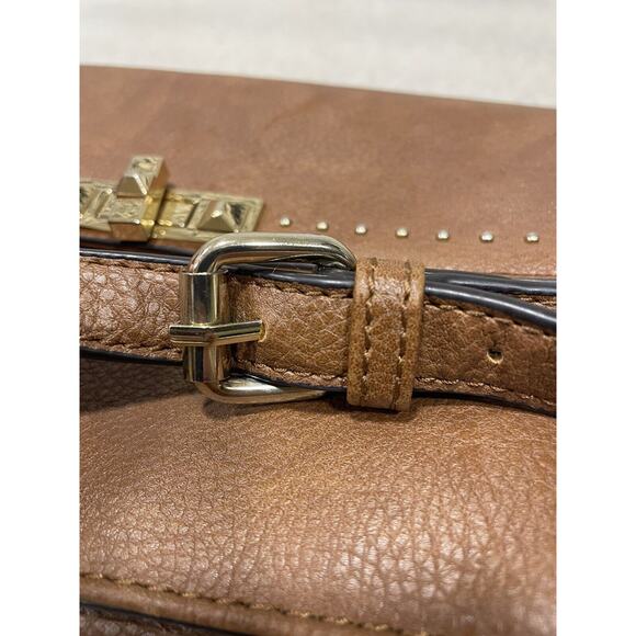 Gussaci Pebbled Faux Leather Crossbody Handbag. Brown With Gold Hardware - Picture 10 of 11